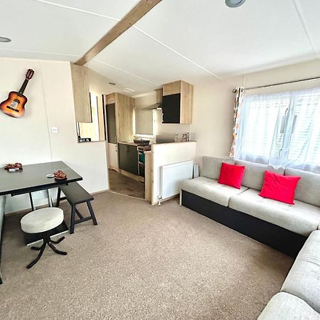 Verbjam 6 Berth Caravan Holiday St Osyth Clacton-On-Sea Εξωτερικό φωτογραφία